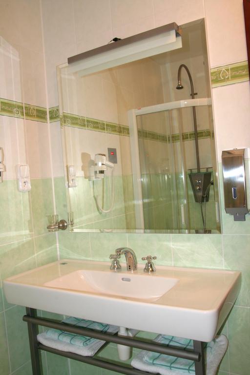 Camping Oase Praha Hotel Zlatníky Habitación foto